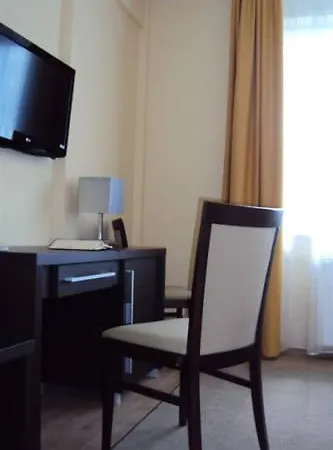 Safir Hotel 3*