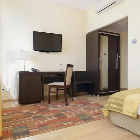 Hotel Safir Poznań